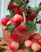 Без бренда «Плетёная корзина с калиной и яблоками» в Саранске